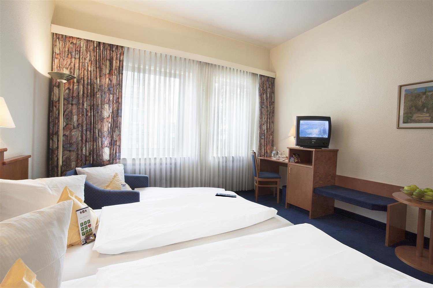 Sure Hotel By Best Western Ambassador Duesseldorf Bagian luar foto