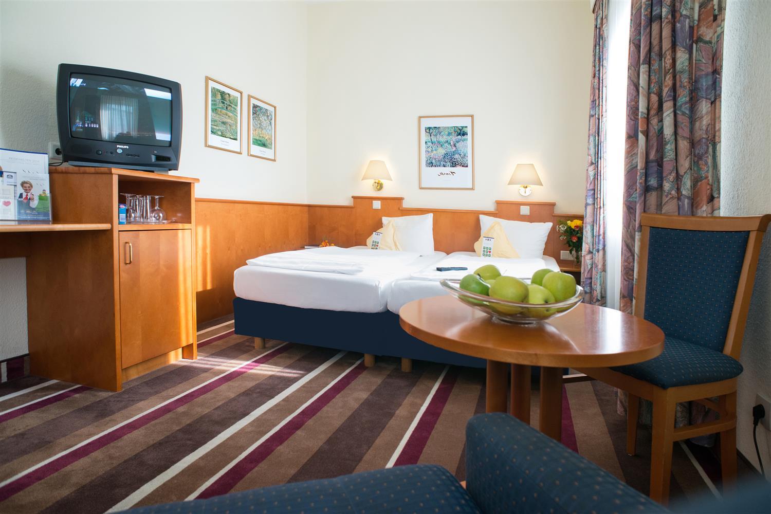 Sure Hotel By Best Western Ambassador Duesseldorf Bagian luar foto