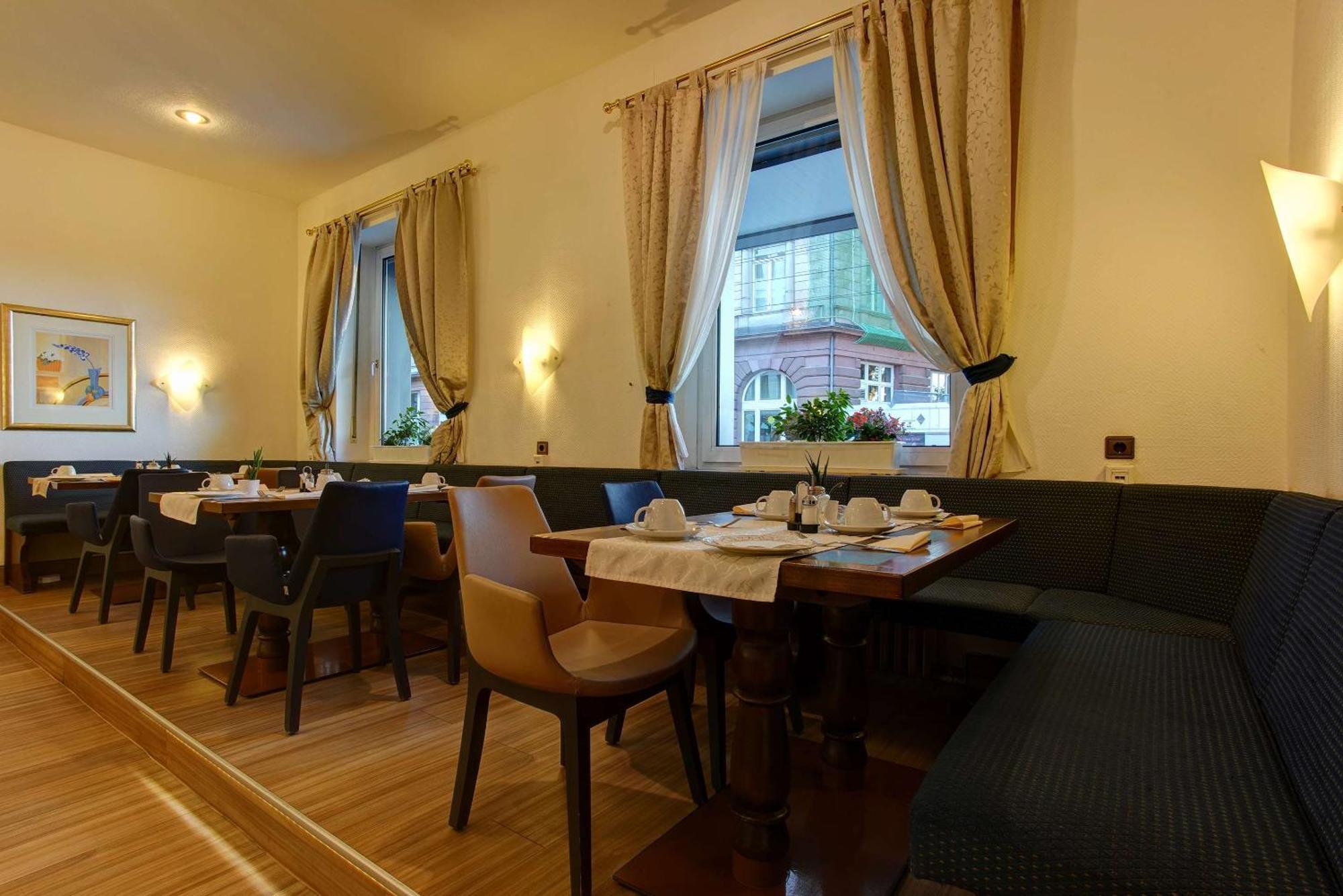 Sure Hotel By Best Western Ambassador Duesseldorf Bagian luar foto