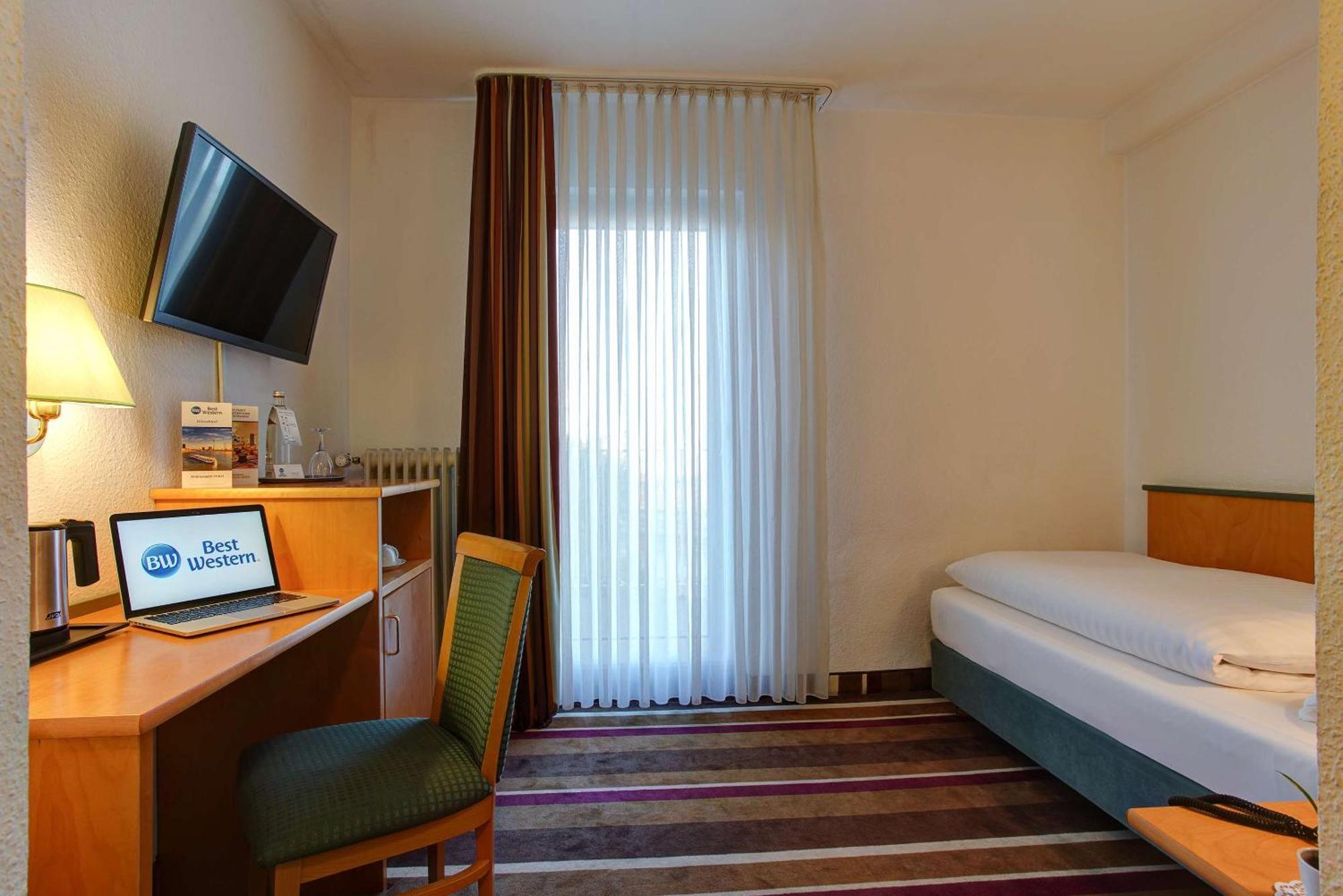 Sure Hotel By Best Western Ambassador Duesseldorf Bagian luar foto