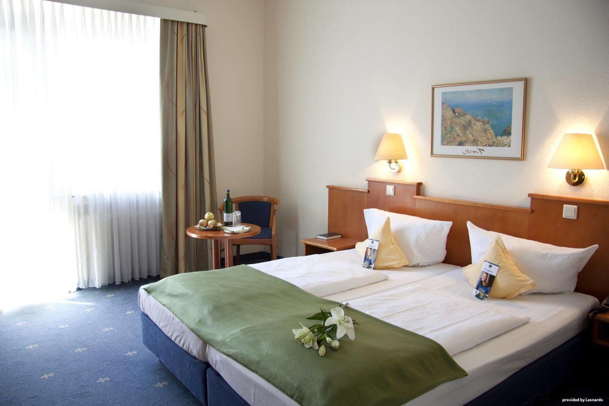 Sure Hotel By Best Western Ambassador Duesseldorf Ruang foto