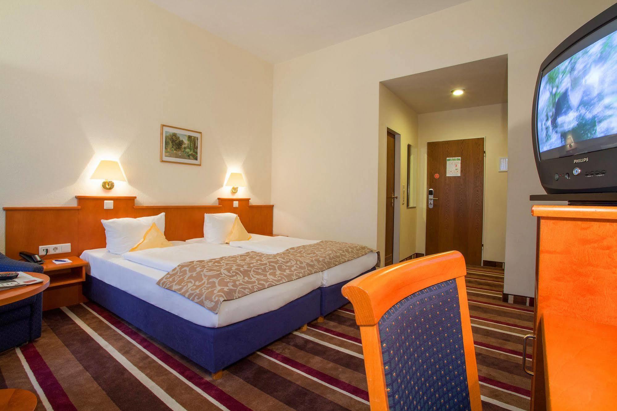 Sure Hotel By Best Western Ambassador Duesseldorf Bagian luar foto