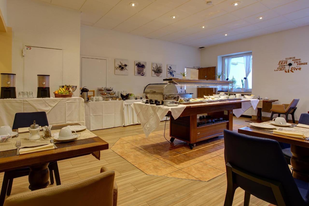 Sure Hotel By Best Western Ambassador Duesseldorf Bagian luar foto