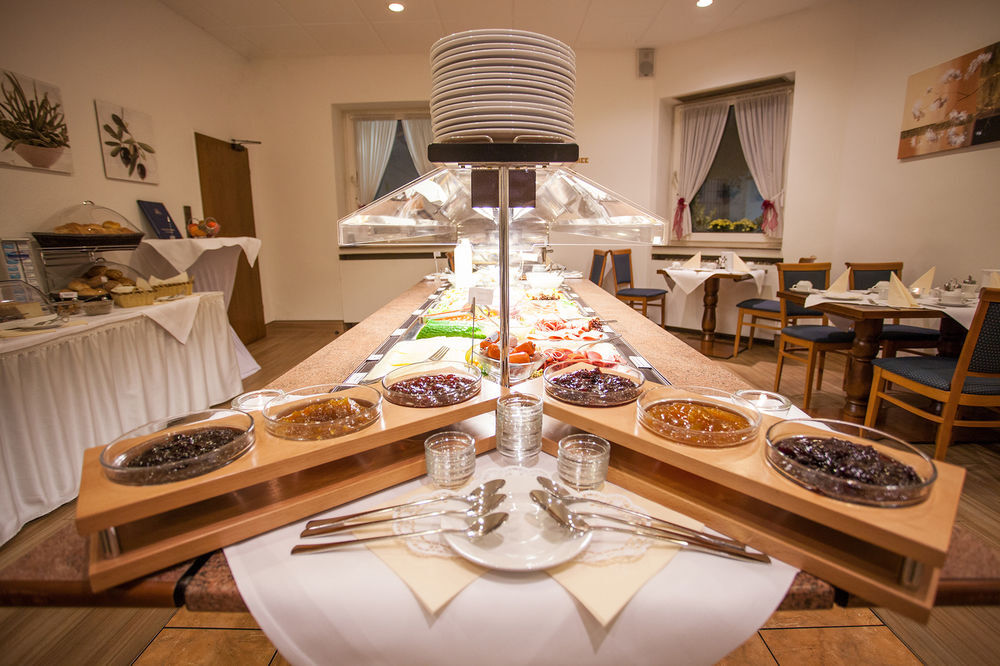 Sure Hotel By Best Western Ambassador Duesseldorf Bagian luar foto