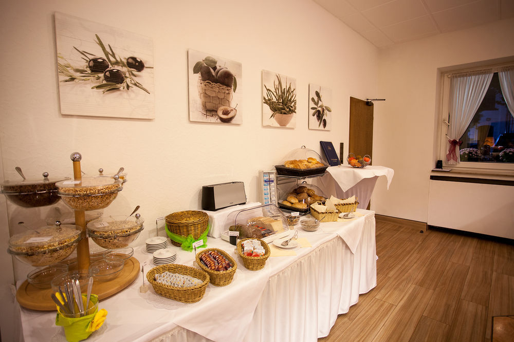 Sure Hotel By Best Western Ambassador Duesseldorf Bagian luar foto