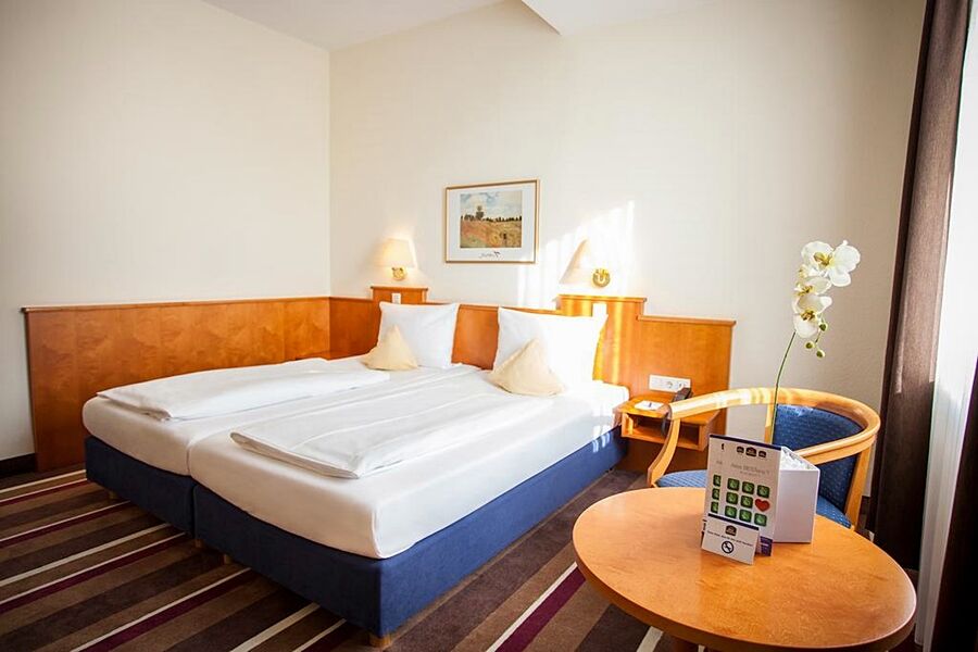 Sure Hotel By Best Western Ambassador Duesseldorf Bagian luar foto